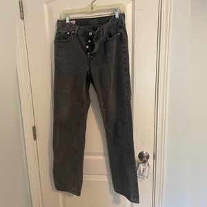 Levi’s 90s 501s in Washed Black Grey 28x32